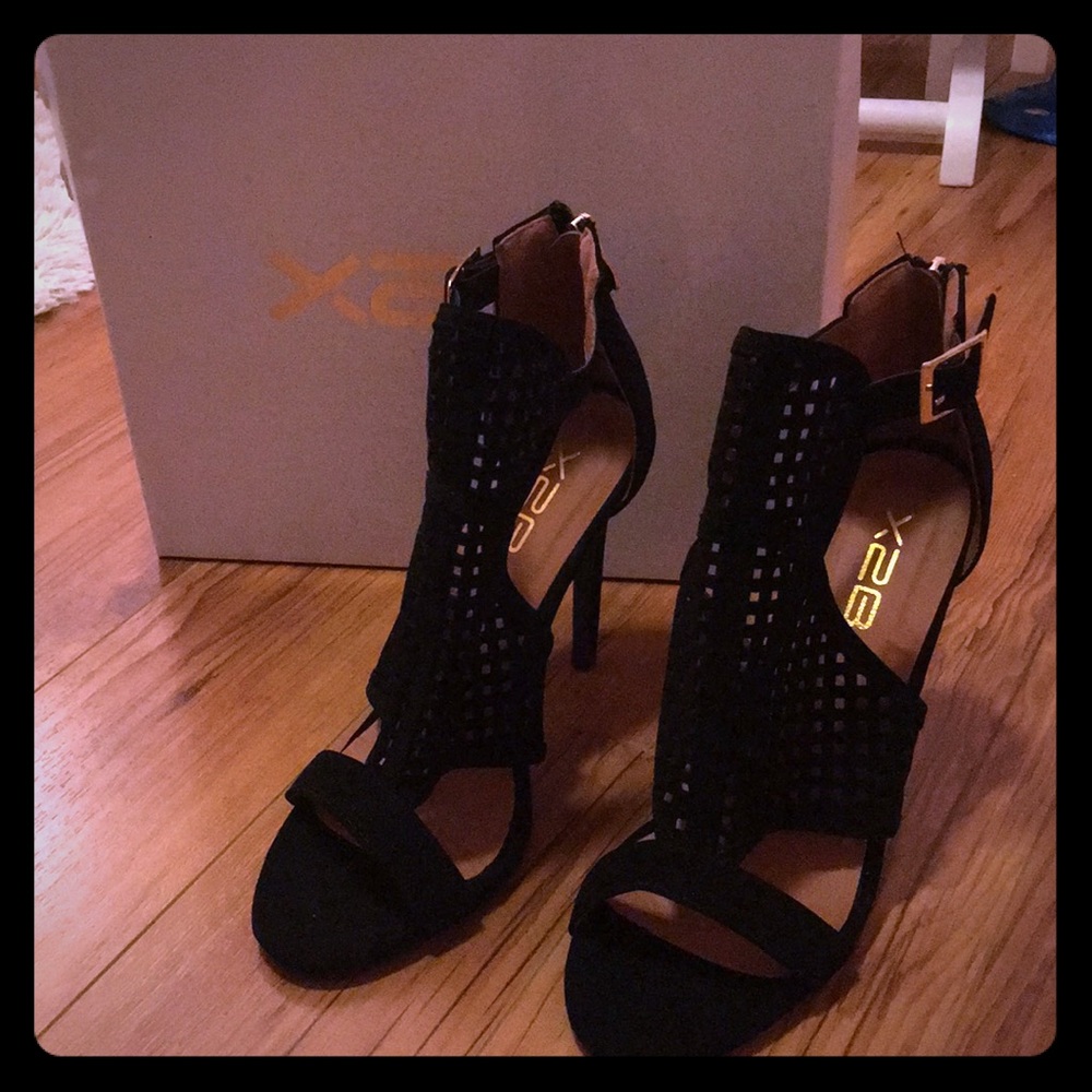 Black heel